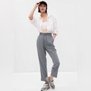 GapFit High Rise Runaround Pants - Gray - Small